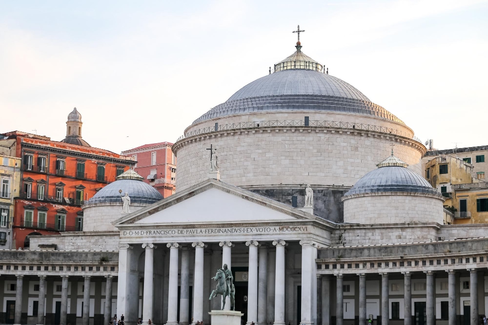 Spedizione-pacchi-Napoli